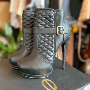 Bebe - Stacee - Black High Heeled Boots Sz 7